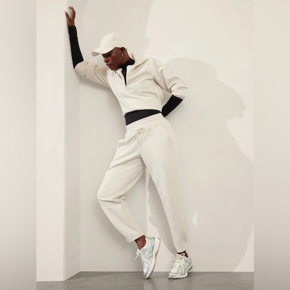 Athleta Allure High Rise Crop Joggers - Cream / White